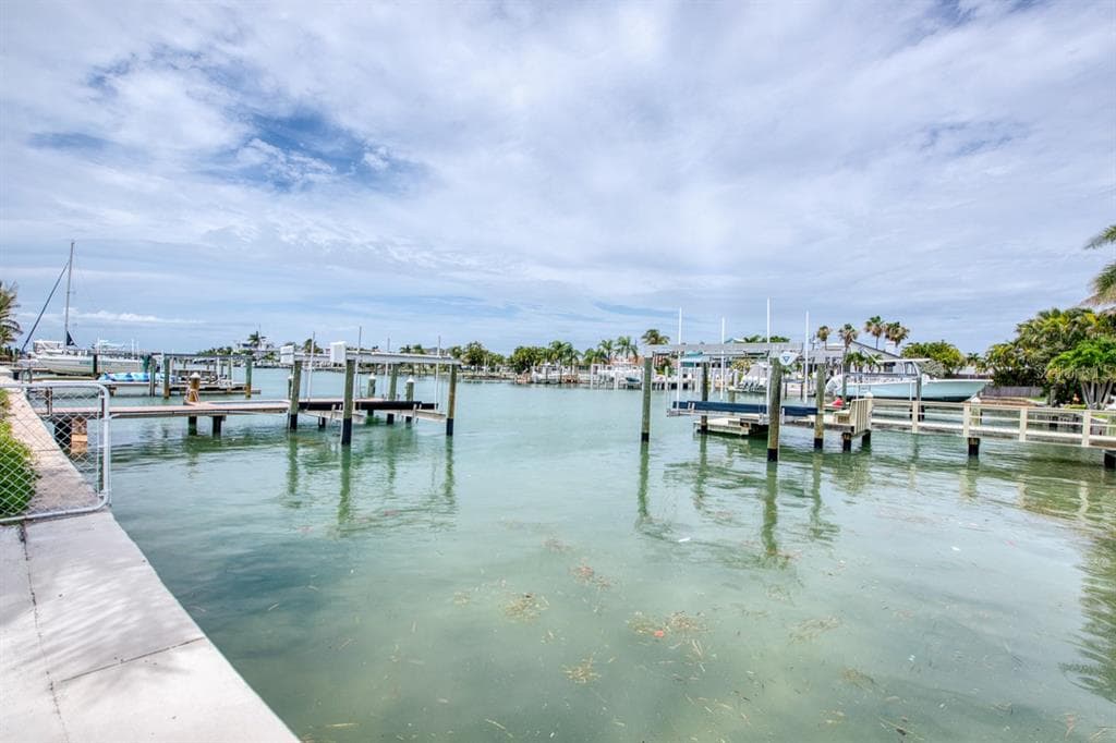 12125 6TH STREET E, TREASURE ISLAND, FL 33706 — zdjęcie 4