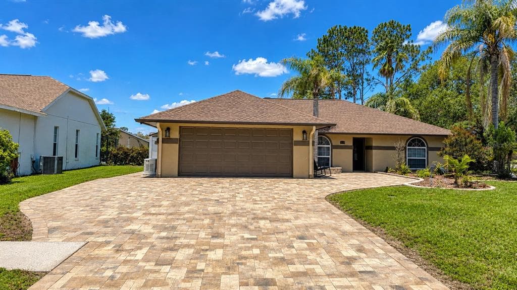 6441 SILVER OAKS DRIVE, ZEPHYRHILLS, FL 33542