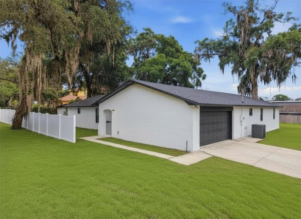 107 S HIGH STREET, LAKE MARY, FL 32746