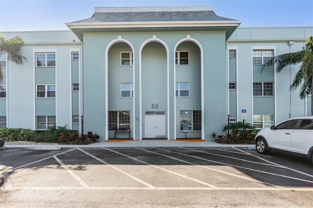 701 POINSETTIA ROAD # 306, BELLEAIR, FL 33756 — zdjęcie 2