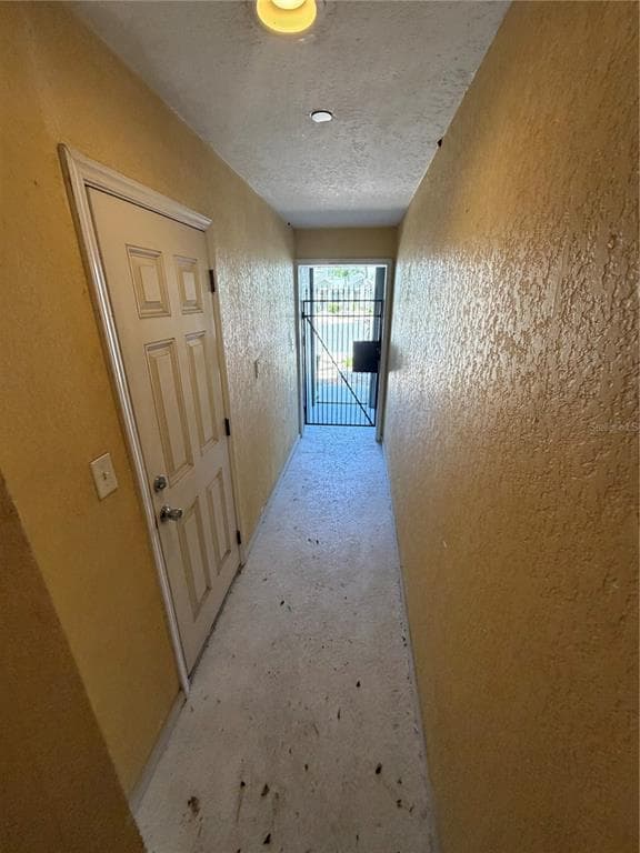 4817 TUSCAN LOON DRIVE, TAMPA, FL 33619 — zdjęcie 3