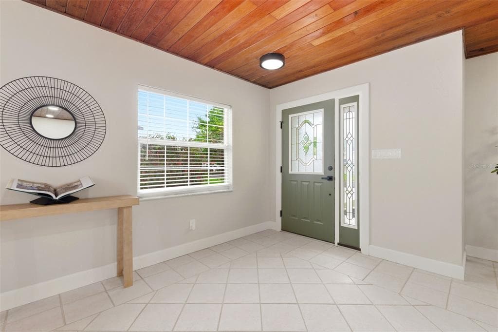 1533 SUFFOLK STREET N, ST PETERSBURG, FL 33710 — zdjęcie 5