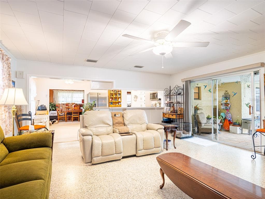 200 S MAIN AVENUE, MINNEOLA, FL 34715 — zdjęcie 3