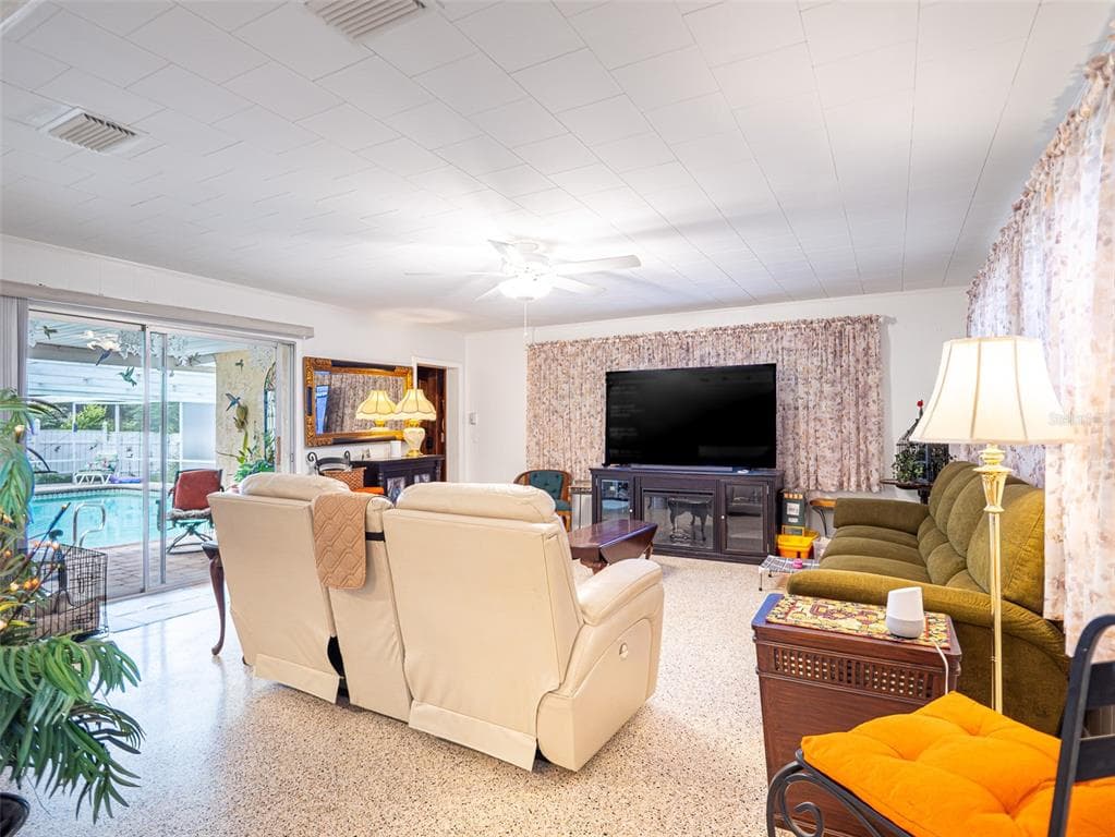 200 S MAIN AVENUE, MINNEOLA, FL 34715 — zdjęcie 4