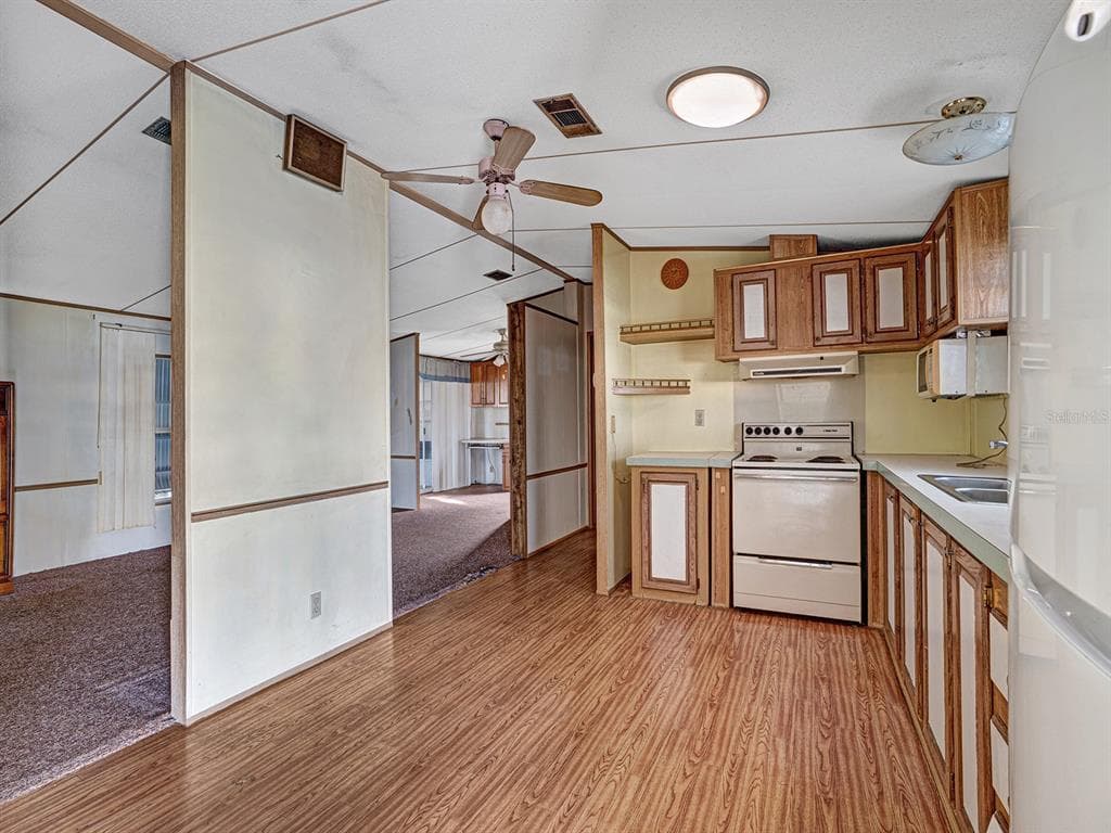 10339 MARINETTE AVENUE, HUDSON, FL 34667 — zdjęcie 2
