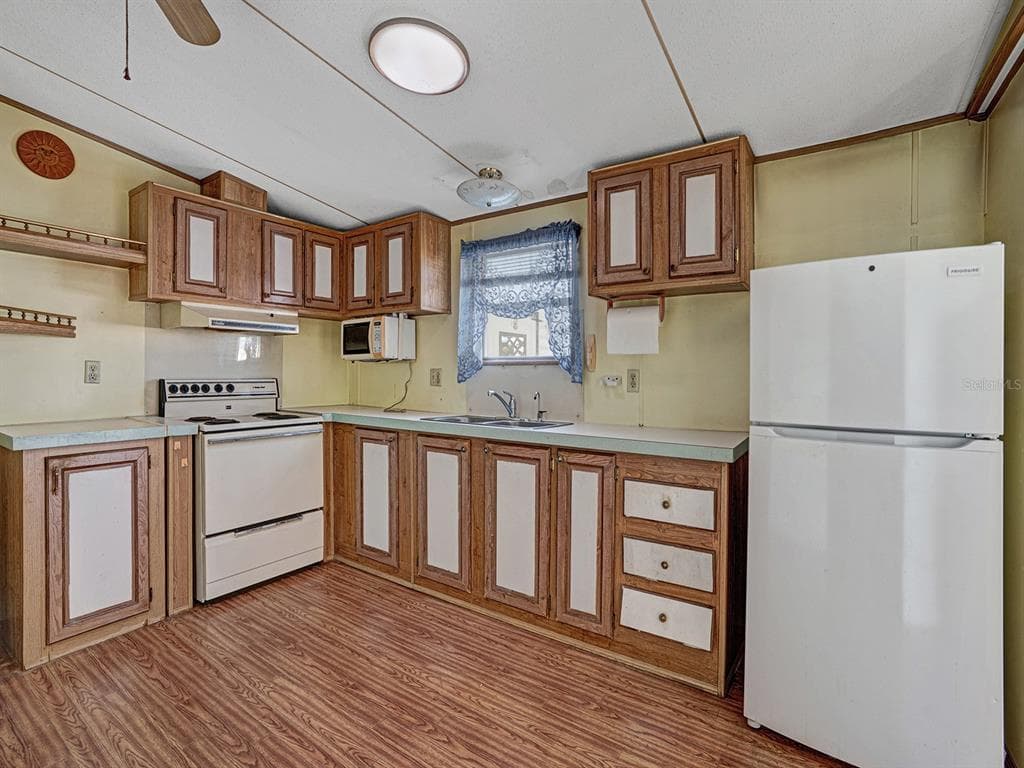 10339 MARINETTE AVENUE, HUDSON, FL 34667 — zdjęcie 4