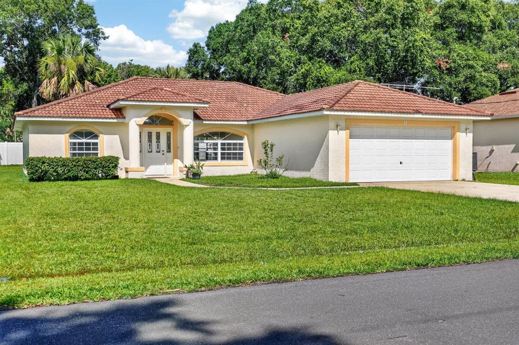 8 PILLORY LANE, PALM COAST, FL 32164