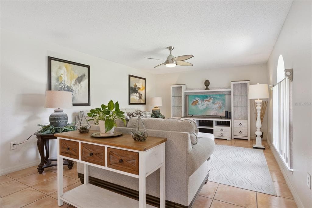 670 BROWN BEAR COURT, ST CLOUD, FL 34772 — zdjęcie 4