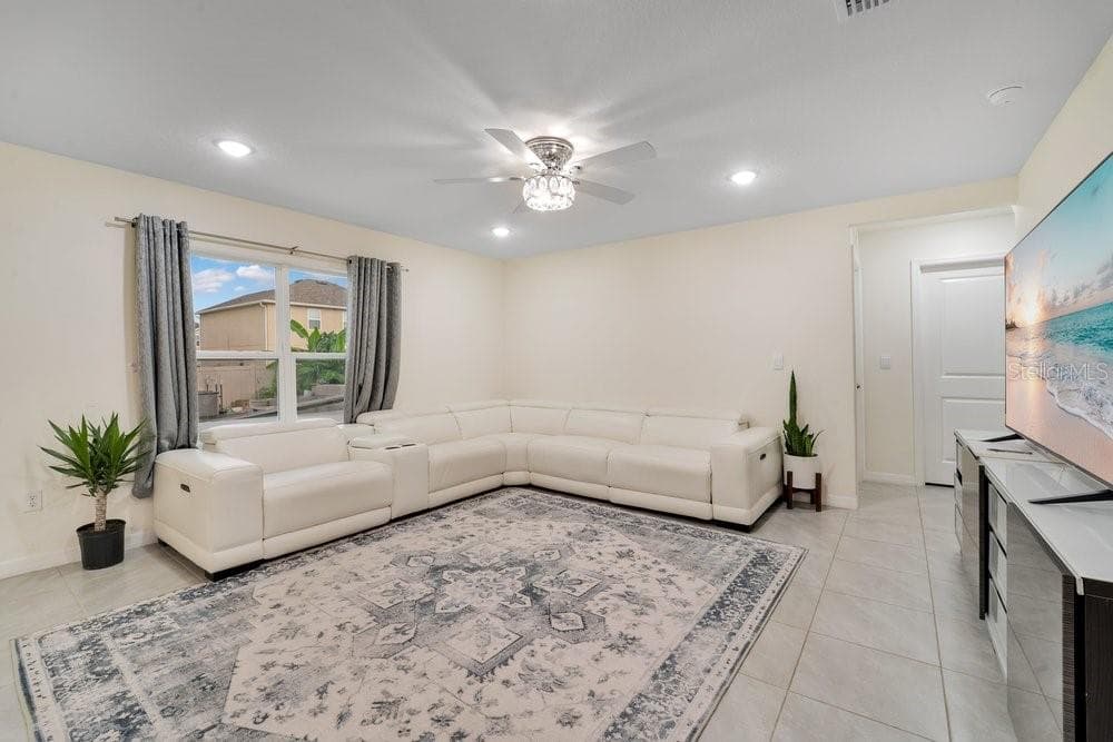 35704 DOVELAND DRIVE, ZEPHYRHILLS, FL 33541 — zdjęcie 5