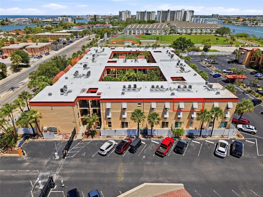 8911 BLIND PASS ROAD # 302, ST PETE BEACH, FL 33706 — zdjęcie 2