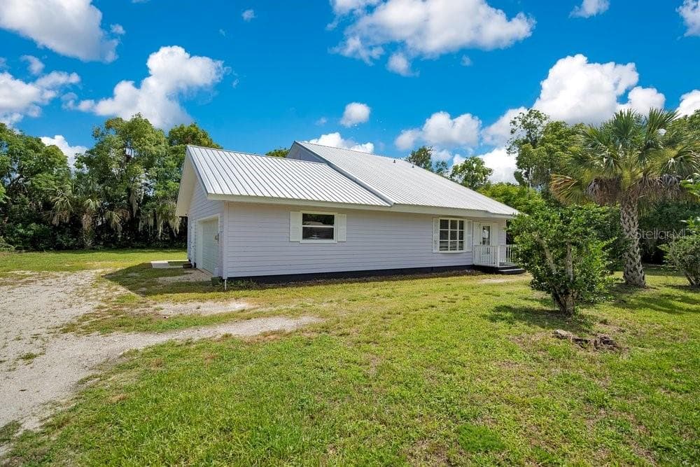110 W WASHINGTON AVENUE, DELAND, FL 32720 — zdjęcie 2