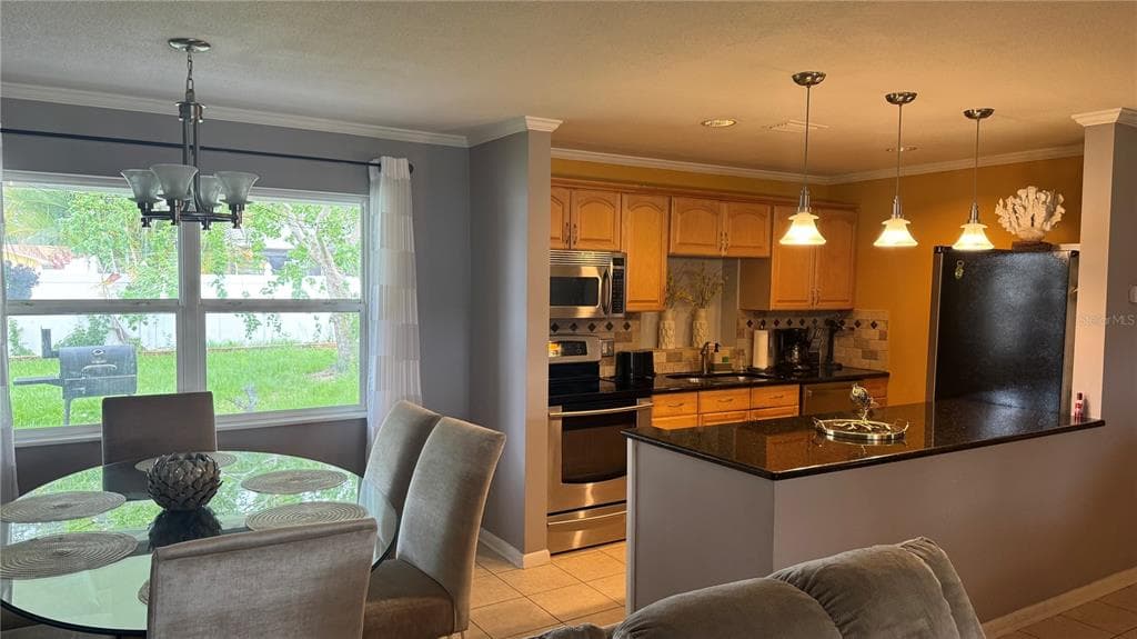 9652 COMMODORE DRIVE, SEMINOLE, FL 33776 — zdjęcie 3