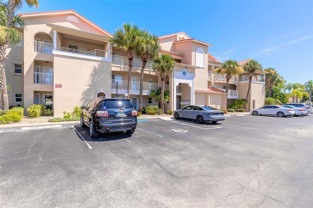 407 BOUCHELLE DRIVE # 303, NEW SMYRNA BEACH, FL 32169