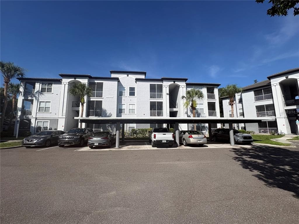 5821 LEGACY CRESCENT PLACE # 102, RIVERVIEW, FL 33578