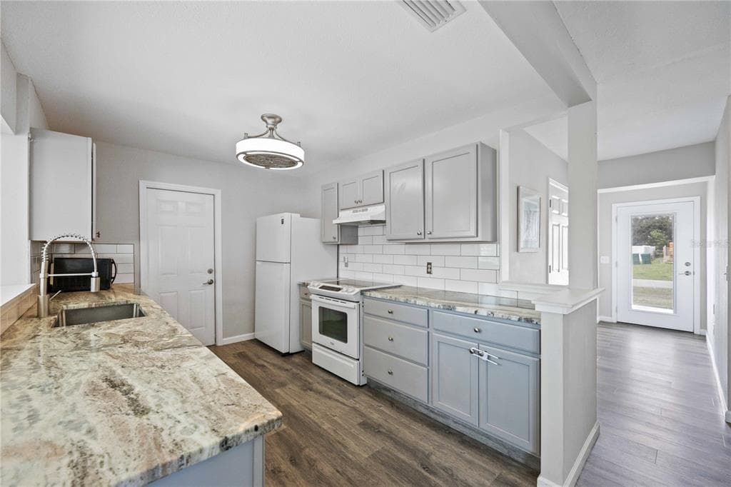 4394 LIBRARY STREET, PORT CHARLOTTE, FL 33948 — zdjęcie 5