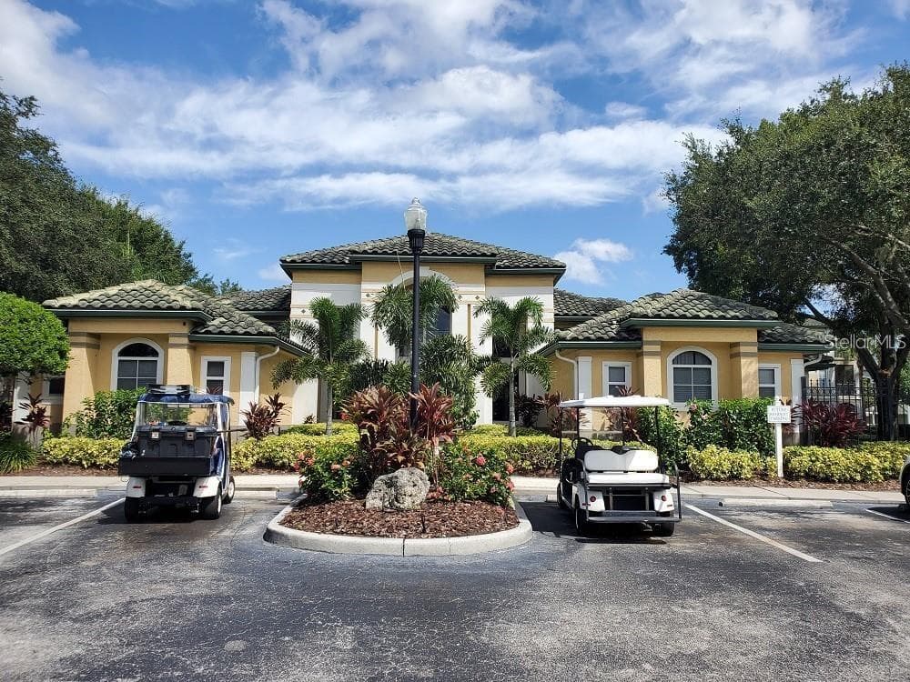 5807 LEGACY CRESCENT PLACE # 201, RIVERVIEW, FL 33578