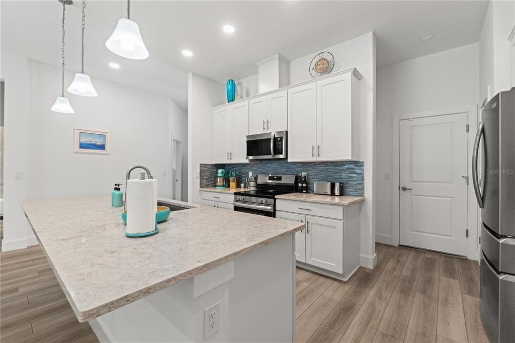 11153 WOOD OWL AVENUE, WEEKI WACHEE, FL 34614 — zdjęcie 5