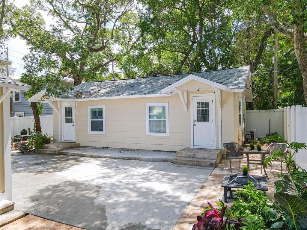 609 N OSCEOLA AVENUE # A & B, CLEARWATER, FL 33755