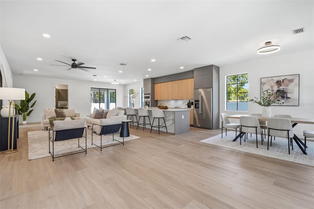 3516 21ST AVENUE S, ST PETERSBURG, FL 33711 — zdjęcie 4