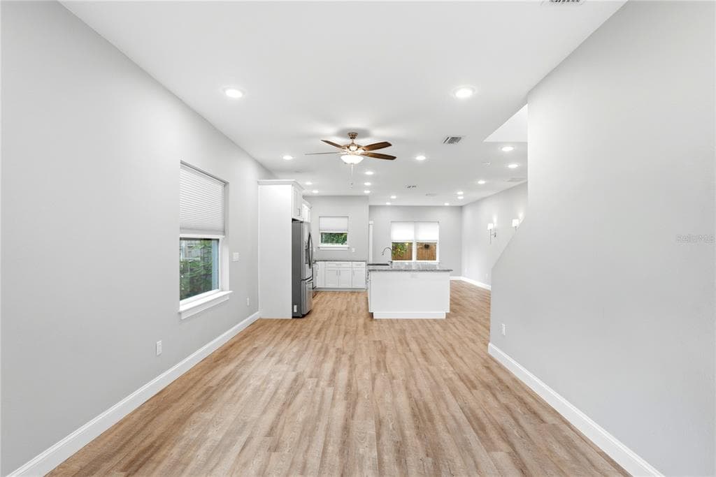 1712 31ST AVENUE N, ST PETERSBURG, FL 33713 — zdjęcie 3