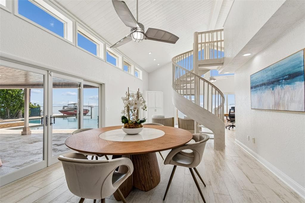 2038 CAROLINA AVENUE NE, ST PETERSBURG, FL 33703 — zdjęcie 5