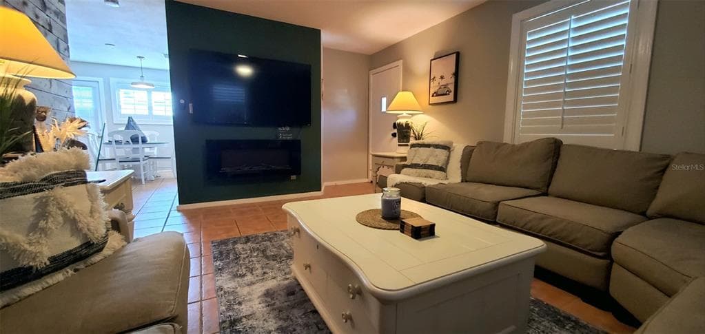 1999 N BETTY LANE, CLEARWATER, FL 33755 — zdjęcie 5