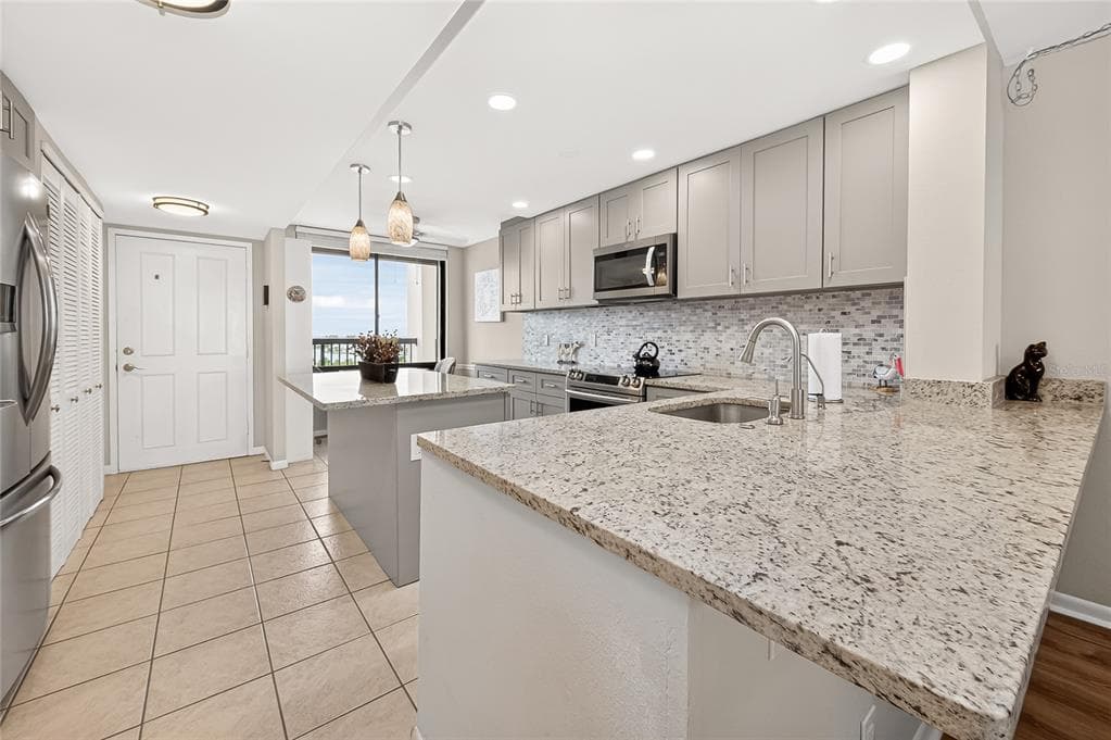 9425 BLIND PASS ROAD # 1103, ST PETE BEACH, FL 33706 — zdjęcie 5