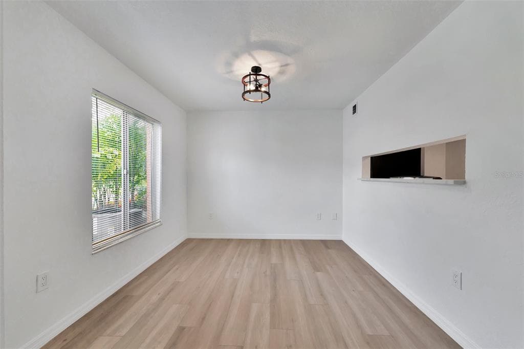 9940 7TH WAY N # 101, ST PETERSBURG, FL 33702 — zdjęcie 4