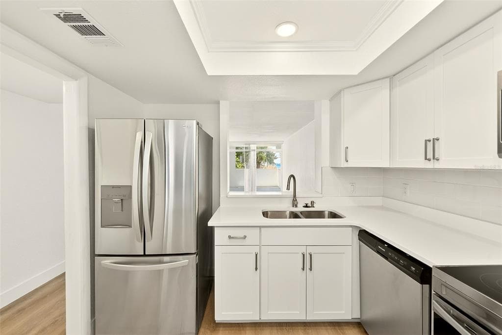 16308 GULF BOULEVARD # 103, REDINGTON BEACH, FL 33708 — zdjęcie 4