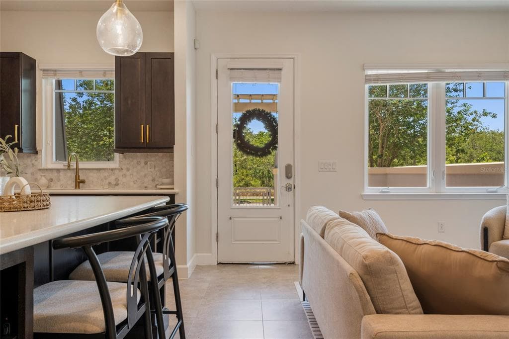 9037 LAUREATE BOULEVARD, ORLANDO, FL 32827 — zdjęcie 5