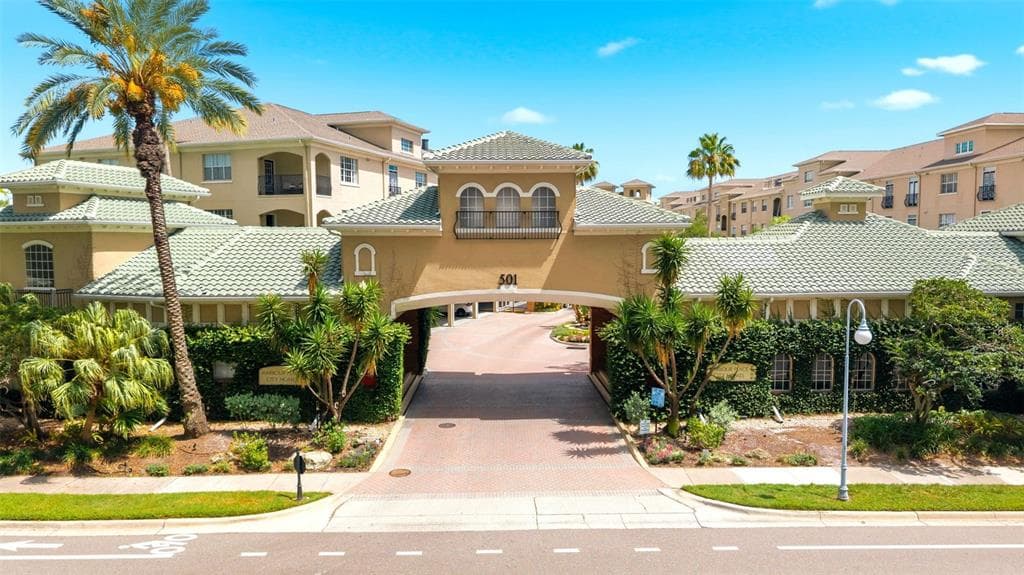 501 KNIGHTS RUN AVENUE # 1325, TAMPA, FL 33602