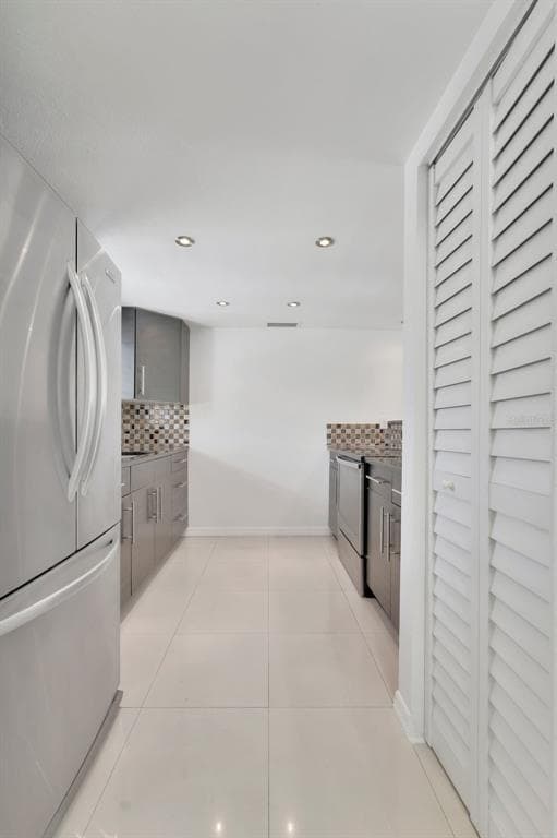 592 100TH AVENUE N # 201, ST PETERSBURG, FL 33702 — zdjęcie 4