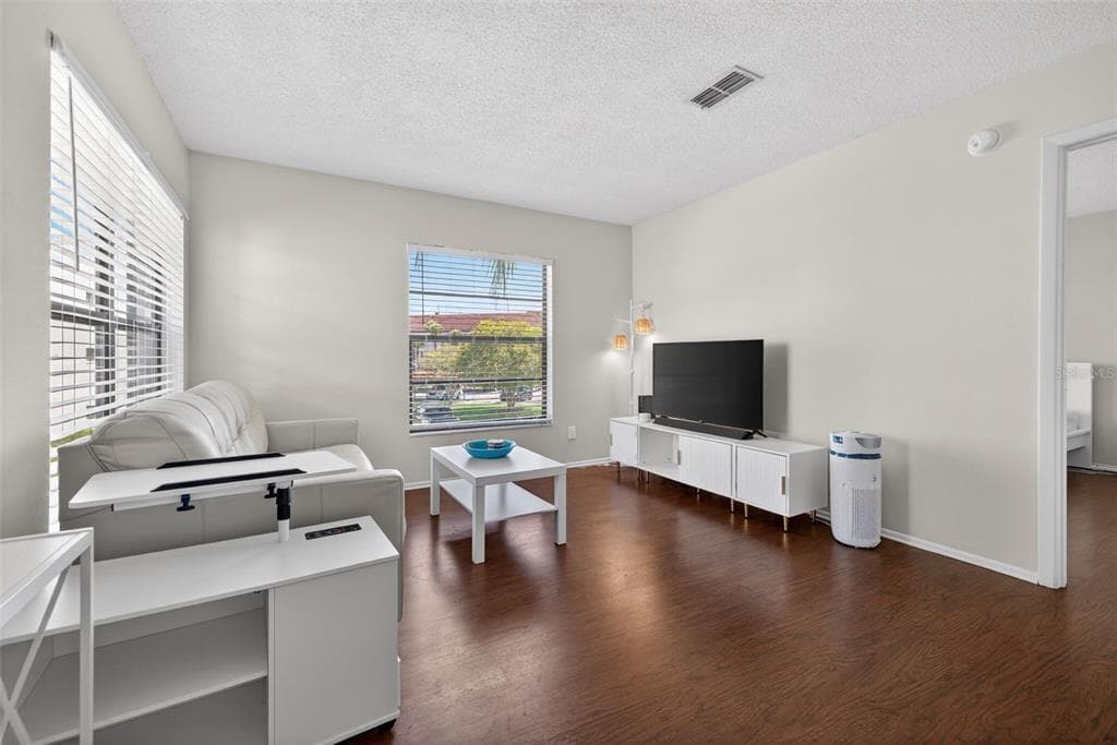 2597 COUNTRYSIDE BOULEVARD # 209, CLEARWATER, FL 33761 — zdjęcie 3