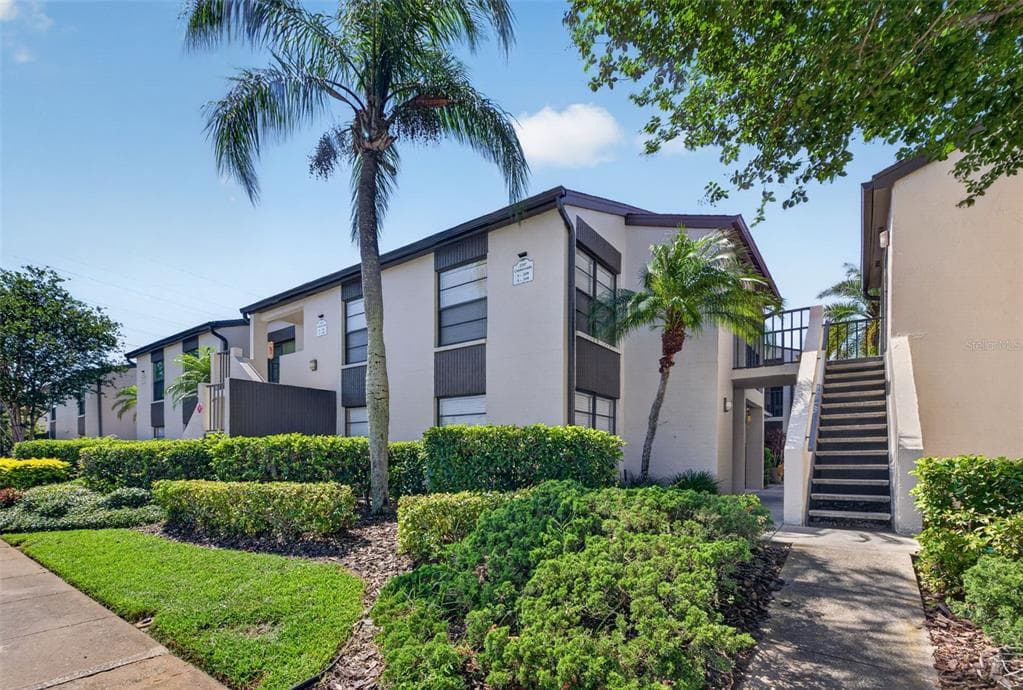 2597 COUNTRYSIDE BOULEVARD # 209, CLEARWATER, FL 33761