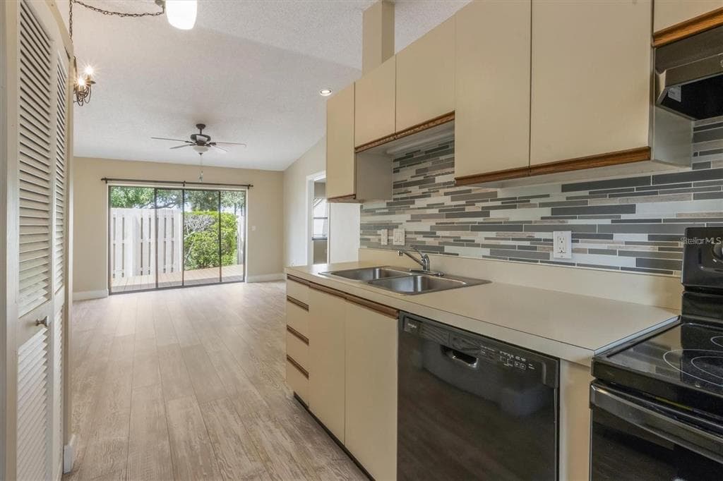 2903 62ND STREET W # 303, BRADENTON, FL 34209 — zdjęcie 4