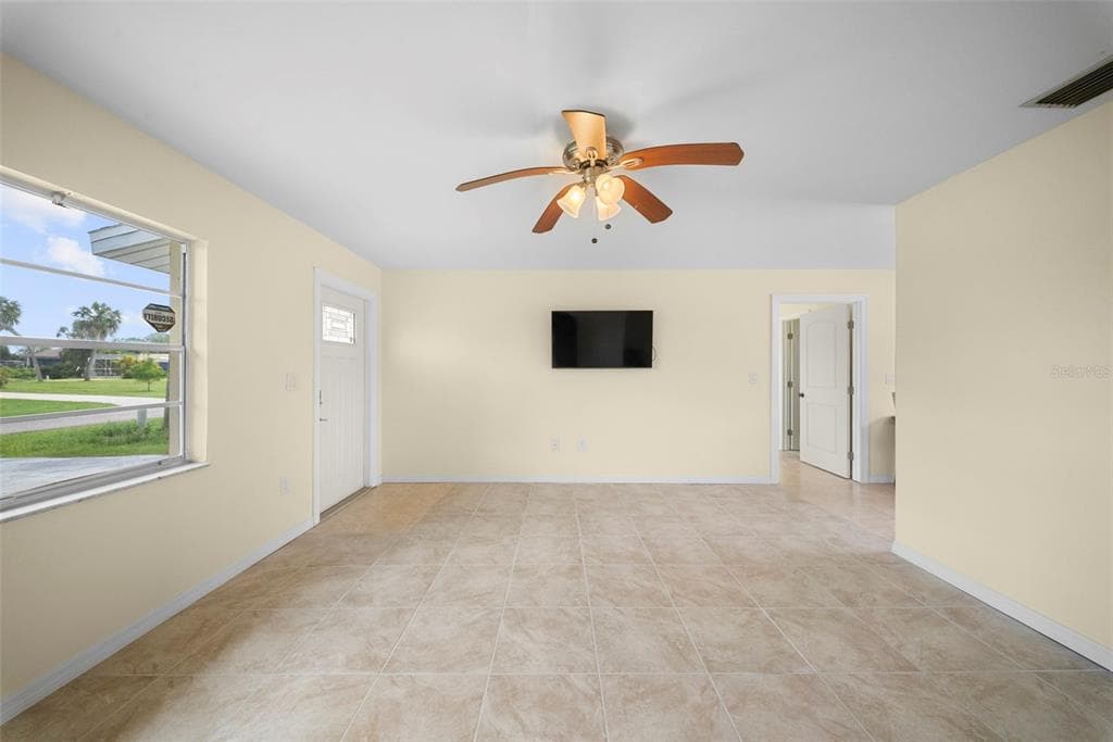 154 DANFORTH DRIVE, PUNTA GORDA, FL 33980 — zdjęcie 5