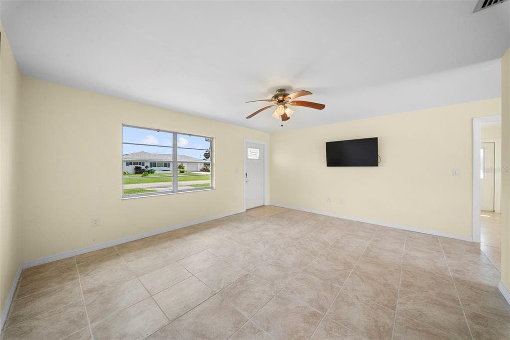 154 DANFORTH DRIVE, PUNTA GORDA, FL 33980 — zdjęcie 4