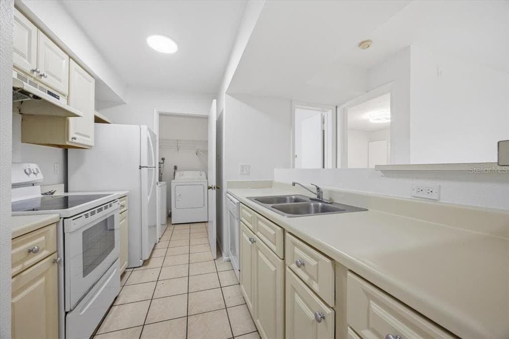 3028 PARKWAY BOULEVARD # 301, KISSIMMEE, FL 34747 — zdjęcie 2
