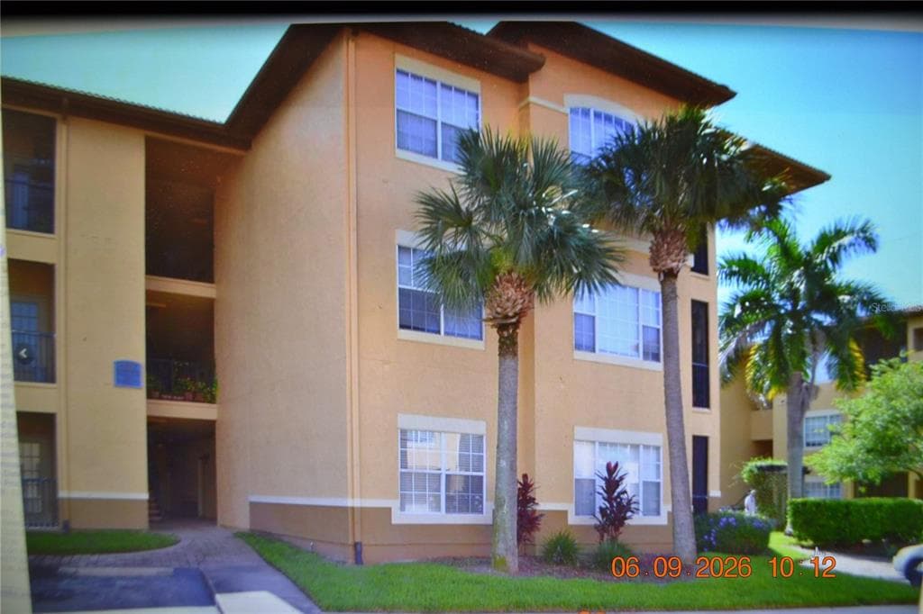 4323 BAYSIDE VILLAGE DRIVE # 206, TAMPA, FL 33615