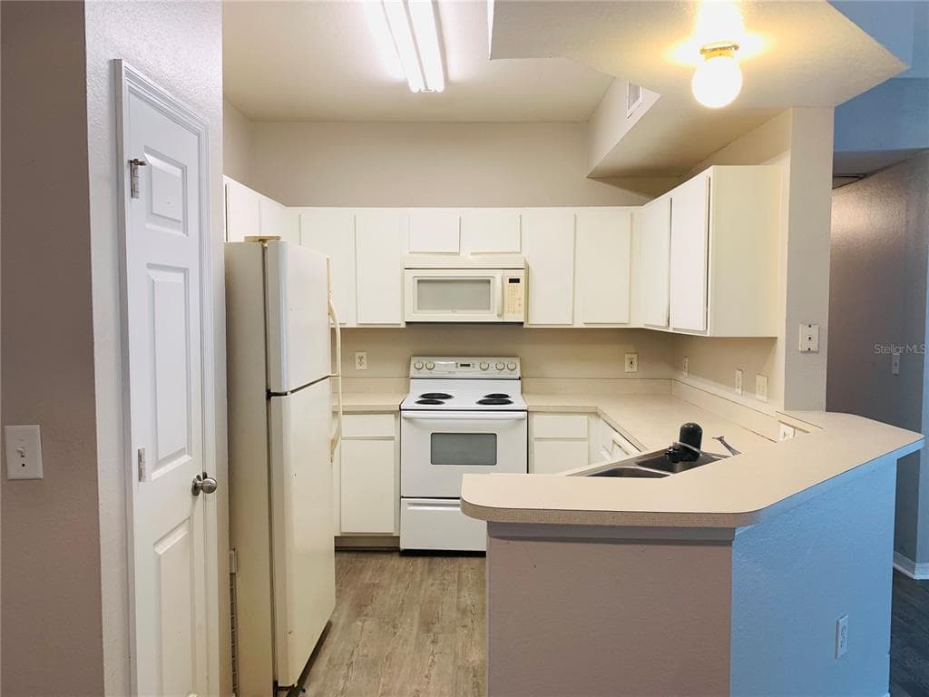 2025 ERVING CIRCLE # 104, OCOEE, FL 34761 — zdjęcie 5