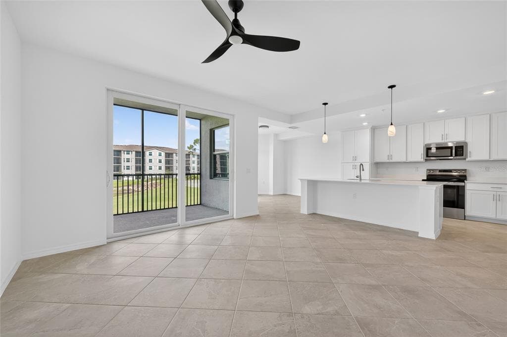 18461 COPPERHEAD COURT N # 422, LEHIGH ACRES, FL 33936 — zdjęcie 3