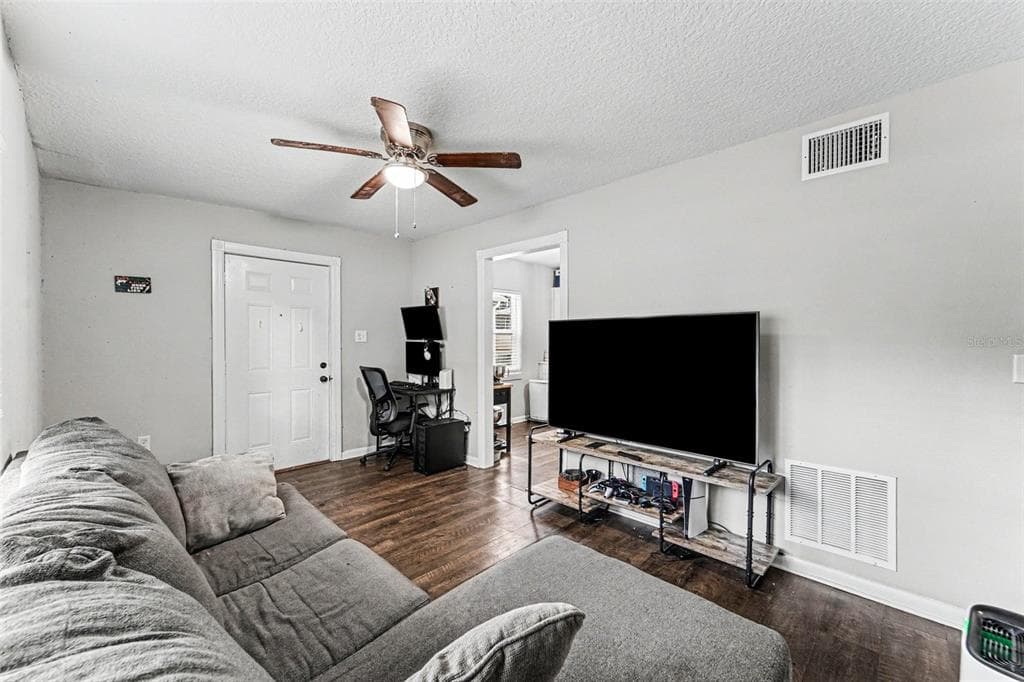 1024 GRANT AVENUE, MOUNT DORA, FL 32757 — zdjęcie 3