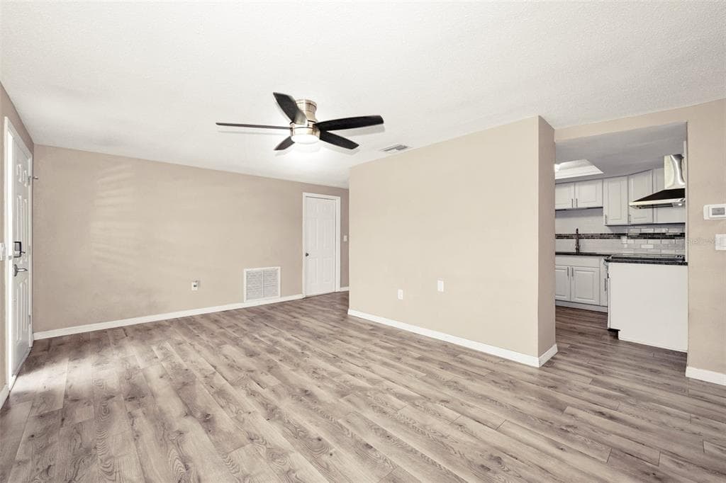 10910 BRIDLETON ROAD, PORT RICHEY, FL 34668 — zdjęcie 4