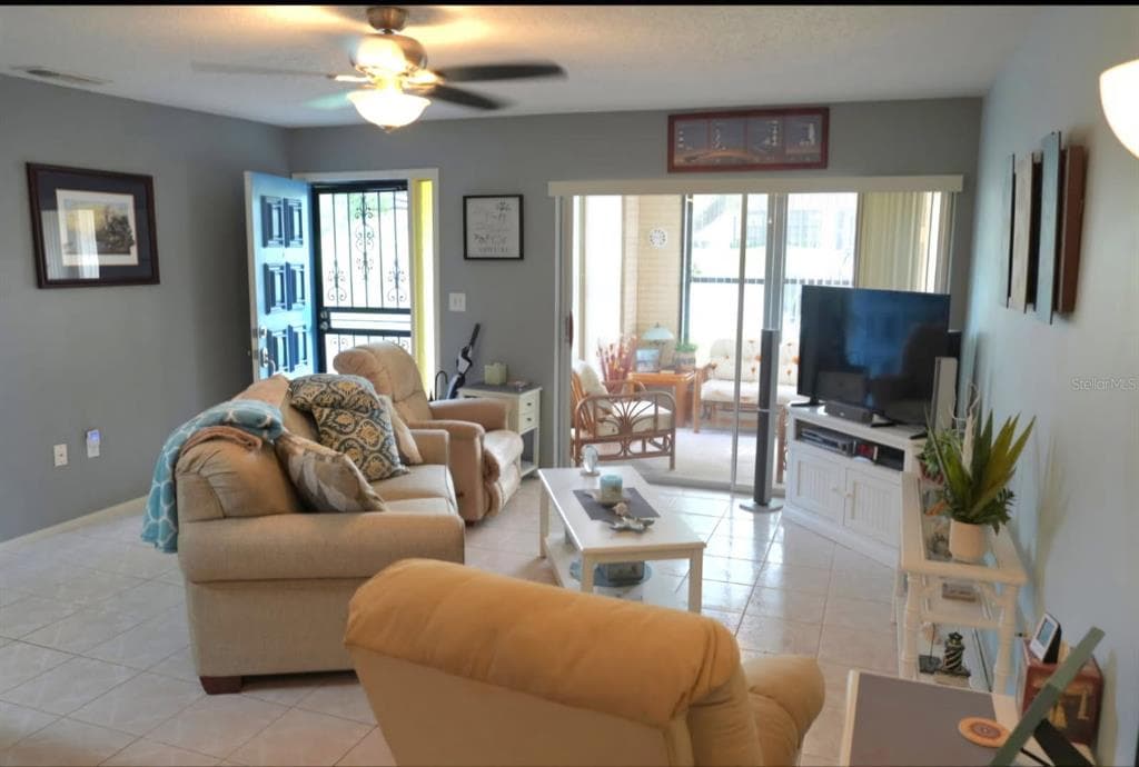 8141 BUGLE COURT # 2, PORT RICHEY, FL 34668 — zdjęcie 2