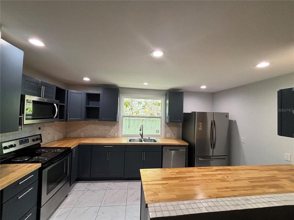 1319 S MICHIGAN AVENUE, CLEARWATER, FL 33756 — zdjęcie 3