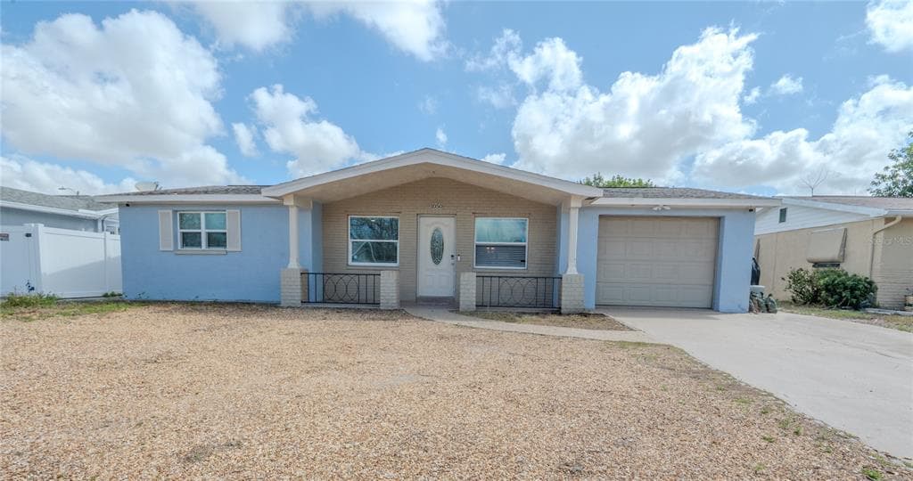 1050 DEAL LANE, HOLIDAY, FL 34691