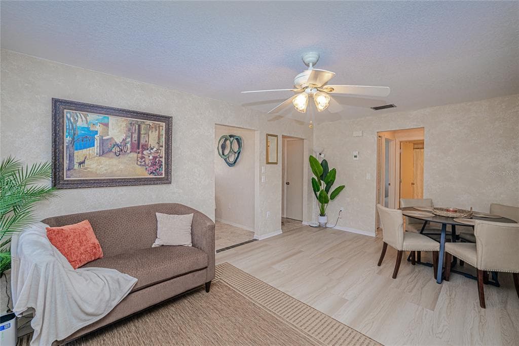 24540 HARBORVIEW ROAD # F1, PUNTA GORDA, FL 33980 — zdjęcie 4