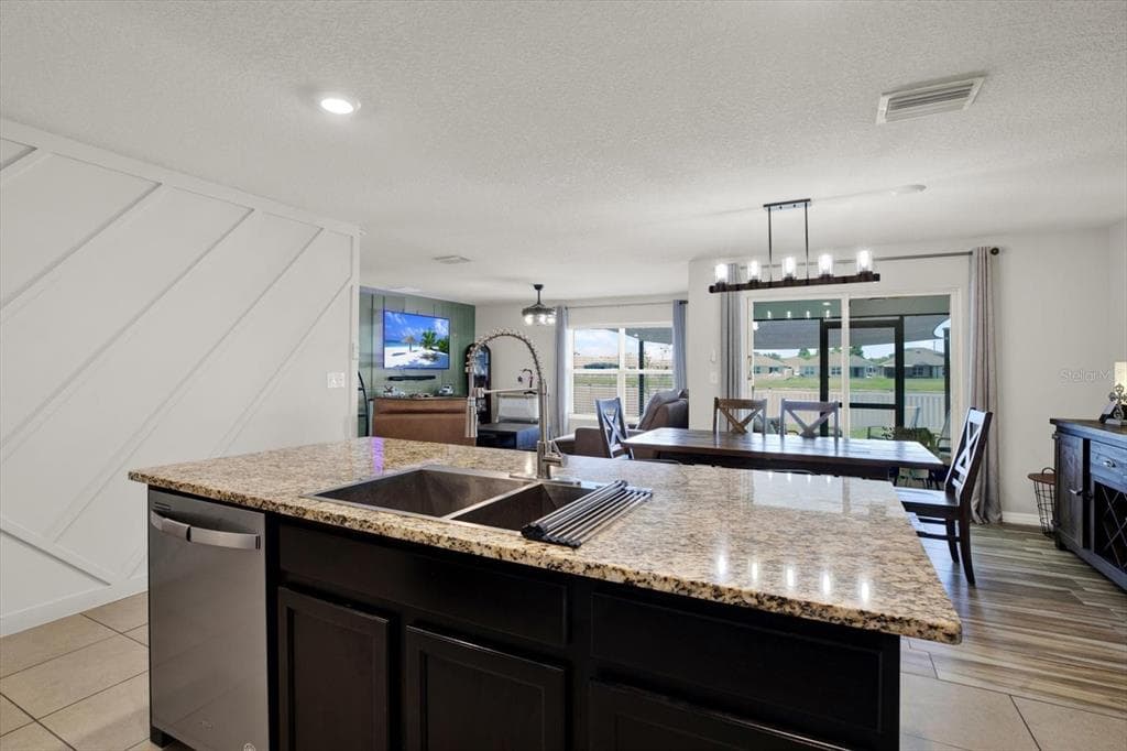 1013 TIDAL ROCK AVE, RUSKIN, FL 33570 — zdjęcie 5