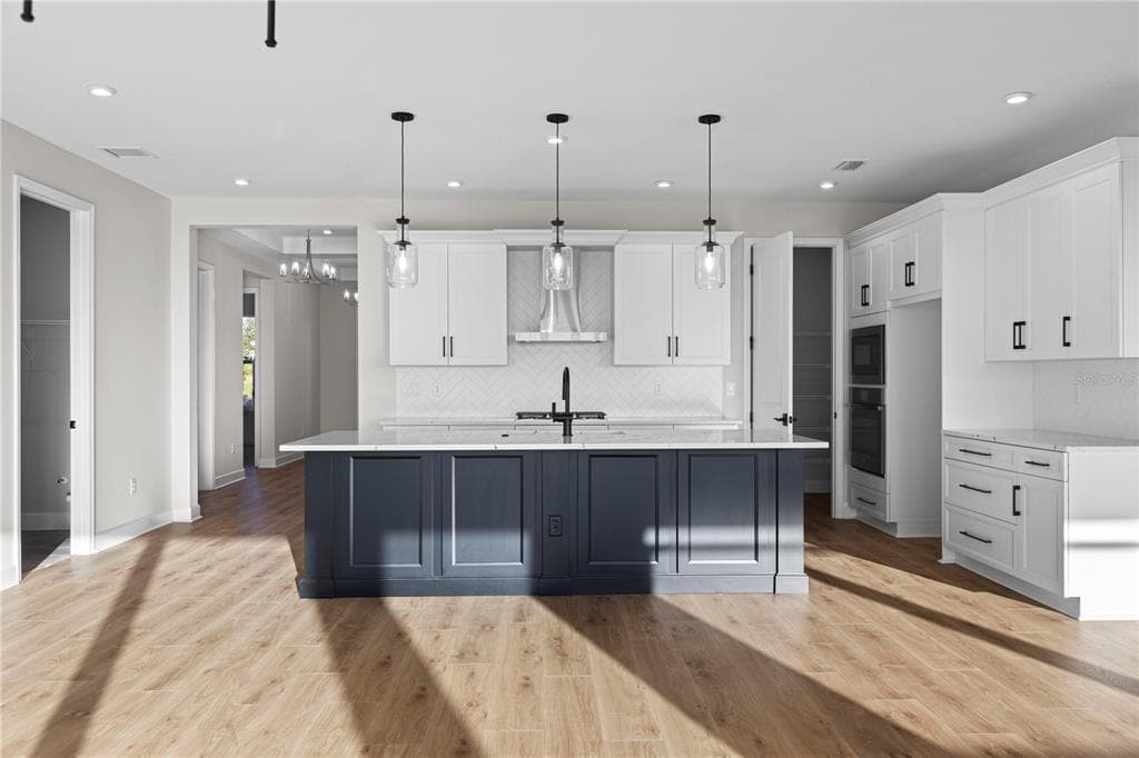 1617 BELLAGIO LOOP, TAVARES, FL 32778 — zdjęcie 2