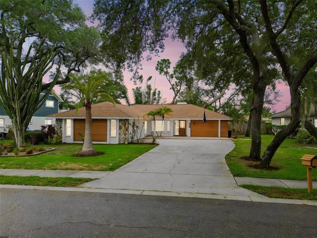 1425 POINSETTIA AVENUE, TARPON SPRINGS, FL 34689 — zdjęcie 3